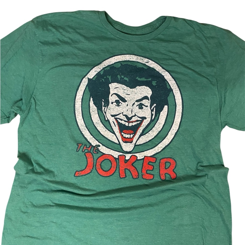 Vintage DC Comics “The Joker” Shirt. Size XL